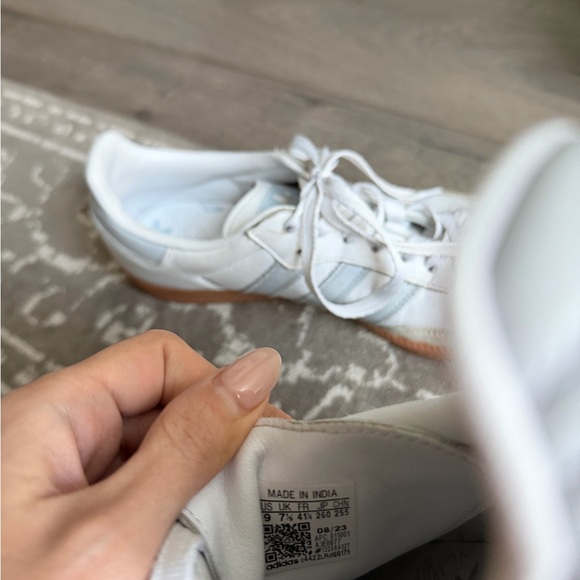 Adidas Samba White and Gum Sneakers - Picture 6 of 7